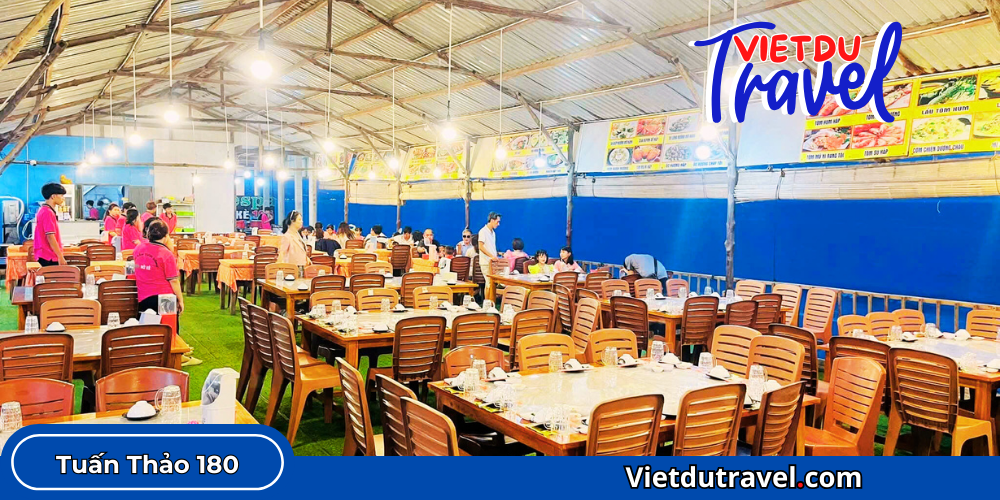 Khám phá Các quán ăn view biển Mũi Né giá rẻ "hạt dẻ" nhất! Cac quan an view bien Mui Ne gia re 1